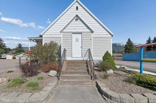 135 Nucleus Avenue, Columbia Falls, MT, 59912 | Card Image