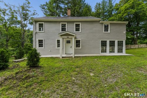 28 Walnut Hill Rd, Bethel, CT, 06801-1320 | Card Image