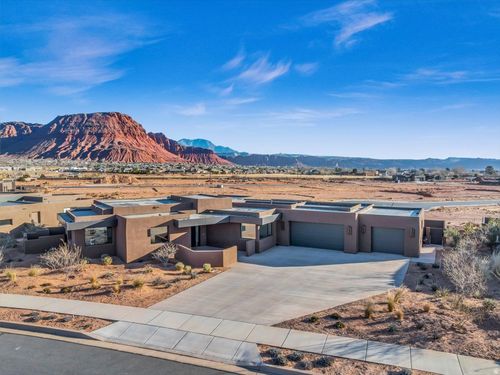 533 S Kwavasa Dr, Ivins, UT, 84738-6793 | Card Image