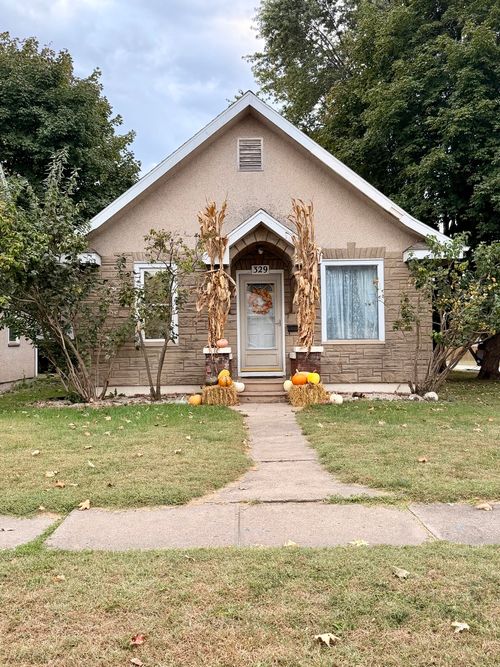 329 W Devlin St, Spring Valley, IL, 61362-1825 | Card Image