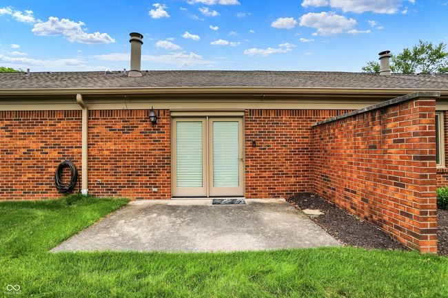 Back patio- off the great room | Image 50