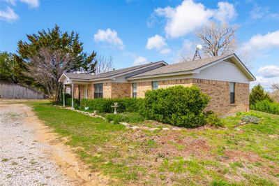 2601 Mcclendon Road, House other with 3 bedrooms, 2 bathrooms and null parking in Weatherford TX | Image 3