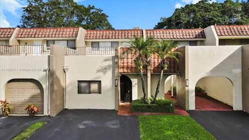 13-281 Jacaranda Dr, Plantation, FL, 33324-2568 | Card Image