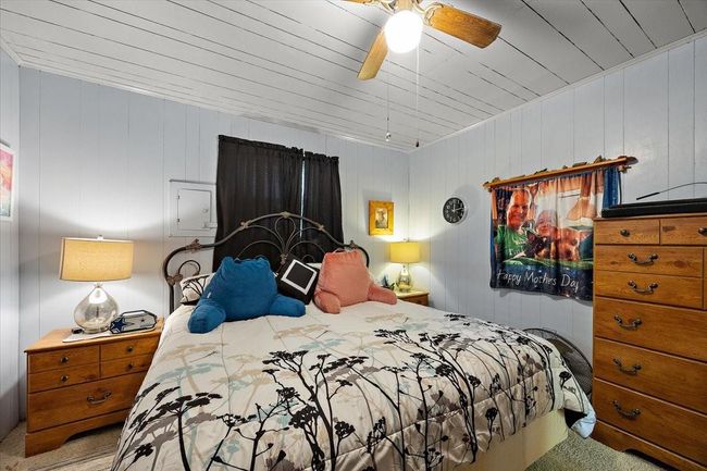 460 Timberlane Loop, House other with 2 bedrooms, 1 bathrooms and 3 parking in Hemphill TX | Image 25