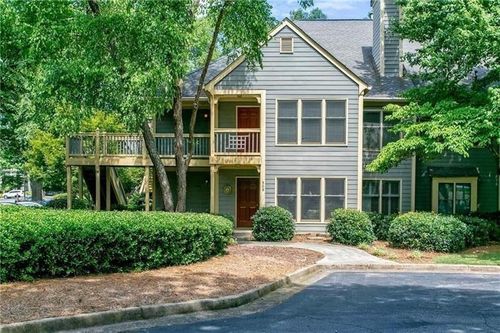 511 Abingdon Way, Sandy Springs, GA, 30328-1682 | Card Image