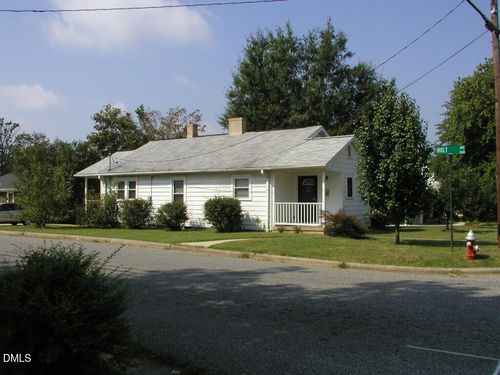 300 Ward St, Graham, NC, 27253-2942 | Card Image