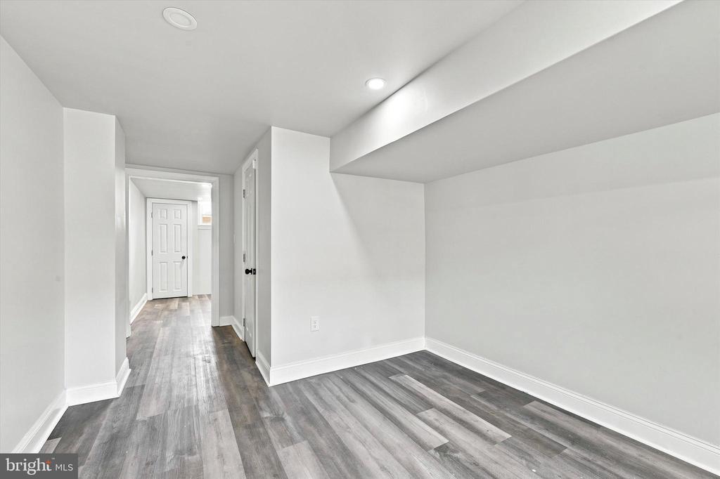 Residential in SHARON HILL 3