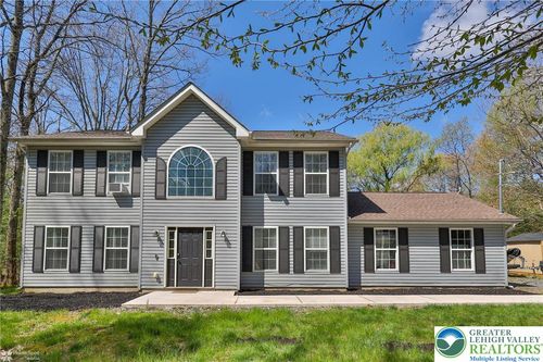 1143 Willow Creek Dr, Kunkletown, PA, 18058-8174 | Card Image