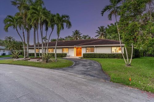10105 Sw 71st Ave, Pinecrest, FL, 33156-3233 | Card Image