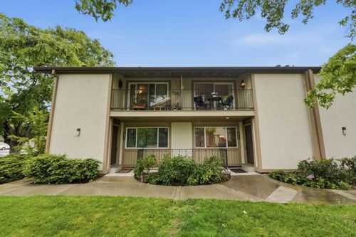 6032 Calle De Suerte, San Jose, CA, 95124-6545 | Card Image