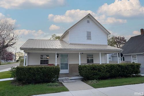 175 N State St, Shipshewana, IN, 46565-8612 | Card Image