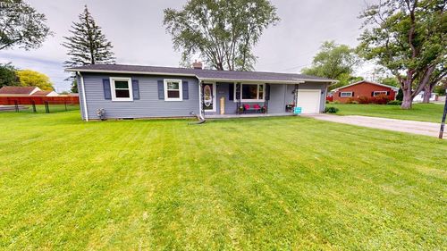 509 Guernsey Dr, Fremont, OH, 43420-3764 | Card Image