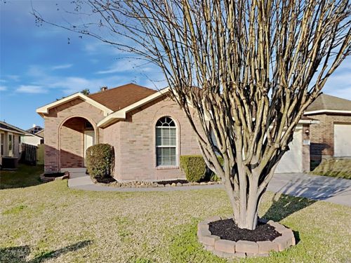 2204 Perkins Crossing Dr, Conroe, TX, 77304-6810 | Card Image