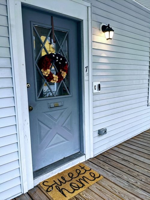 7 Howard Ave, Attleboro, MA, 02703-3042 | Card Image