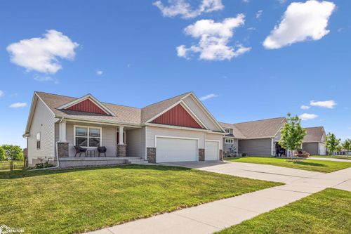 629 Mallard Pointe Dr Nw, Bondurant, IA, 50035-1348 | Card Image