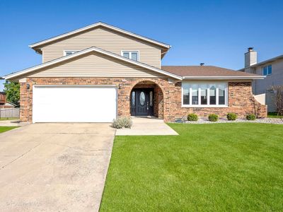 15413 Cherry Lane, House other with 4 bedrooms, 2 bathrooms and 2 parking in Oak Forest IL | Image 1