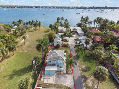 b-upper-4916 N Flagler Drive, West Palm Beach, FL, 33407 | Card Image