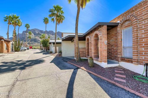 9111 N Oracle Road, Tucson, AZ, 85704 | Card Image