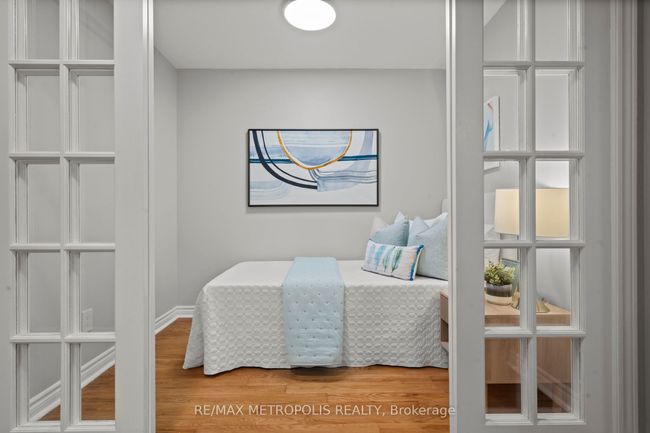 623 - 270 Wellington St W, Condo with 2 bedrooms, 1 bathrooms and null parking in Toronto ON | Image 4