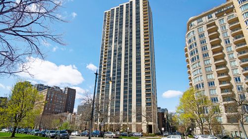 3002-2500 N Lakeview Ave, Chicago, IL, 60614-4874 | Card Image