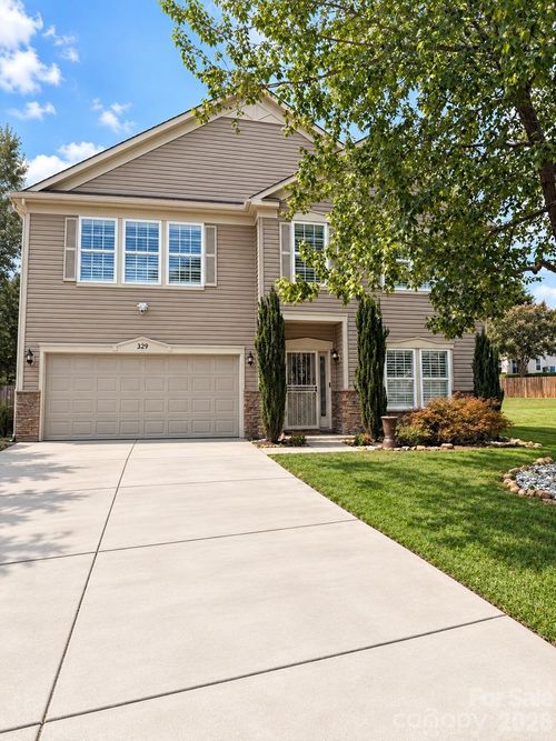 329 Farm Springs Dr, Mount Holly, NC, 28120-3022 | Card Image