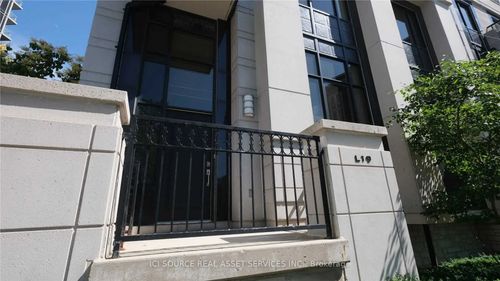 l19-100 Harrison Garden Blvd, North York, ON, M2N0C2 | Card Image