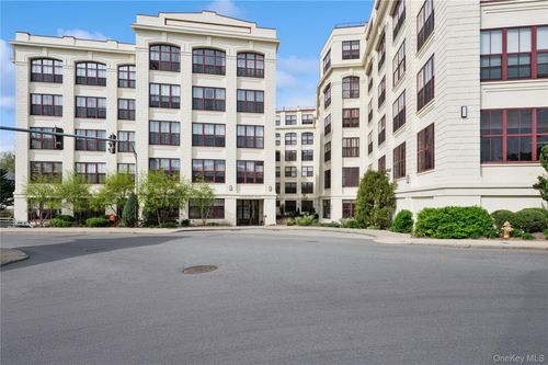 613-1 Scarsdale Rd, Eastchester, NY, 10707-3224 | Card Image