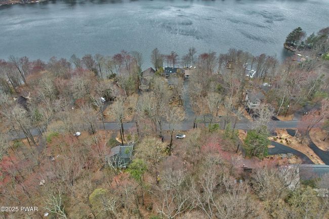 Ariel Pic/Lake views | Image 40