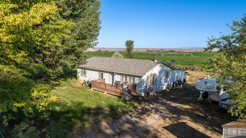 710 White Hawk Ln, Hagerman, ID, 83332-4233 | Card Image