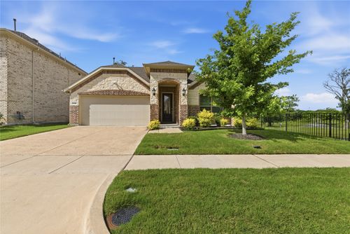 5325 Riverwalk Pkwy, Garland, TX, 75040-8802 | Card Image