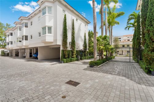 1-261 Navarre Ave, Coral Gables, FL, 33134-4447 | Card Image