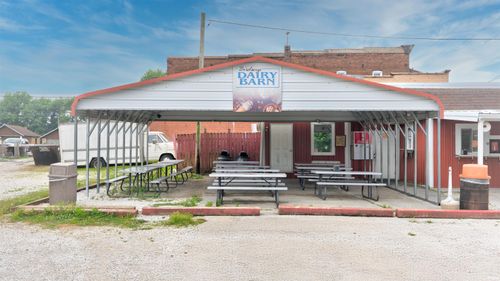 8 S State Road 145, Birdseye, IN, 47513-9401 | Card Image