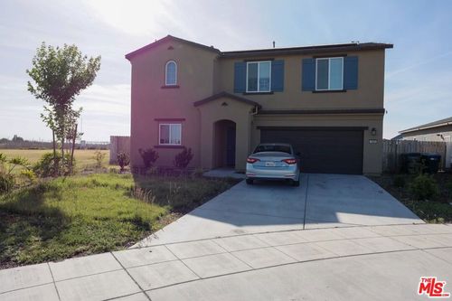 1462 W Randy Ct, Fowler, CA, 93625-4453 | Card Image
