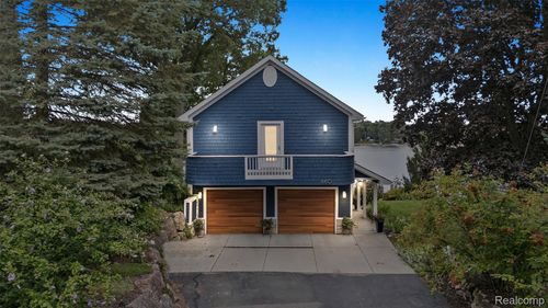 660 Garland Rd, Ortonville, MI, 48462-8436 | Card Image