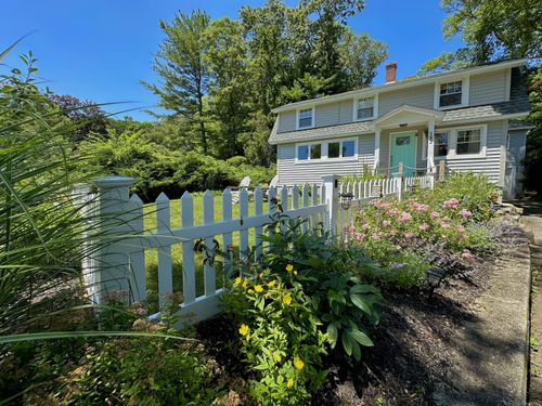 182 Oswegatchie Rd, Waterford, CT, 06385-1421 | Card Image