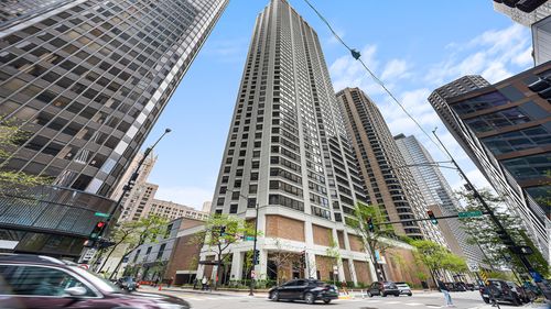 1501-400 E Ohio St, Chicago, IL, 60611-4610 | Card Image