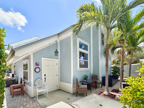 106 Gardenia Ave, Tavernier, FL, 33070-2406 | Card Image