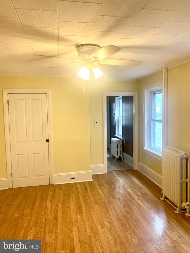 42 E 5 Th St, Home with 3 bedrooms, 2 bathrooms and null parking in Historic New Castle DE | Image 5