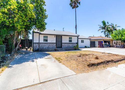 924 E H St, Ontario, CA, 91764-3524 | Card Image