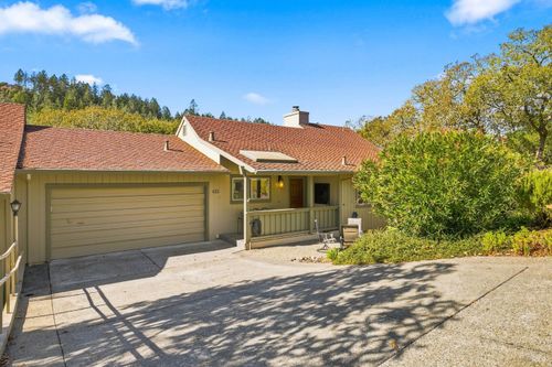 425 Singing Woods Pl, Santa Rosa, CA, 95409-6308 | Card Image