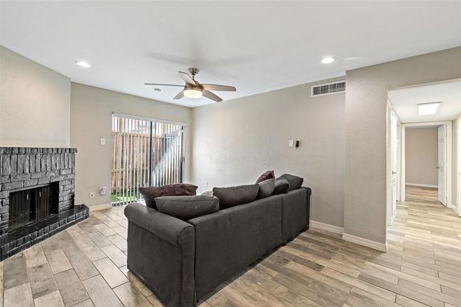 APT-501 - 9000 Bissonnet St, House attached with 2 bedrooms, 2 bathrooms and null parking in Houston TX | Image 4