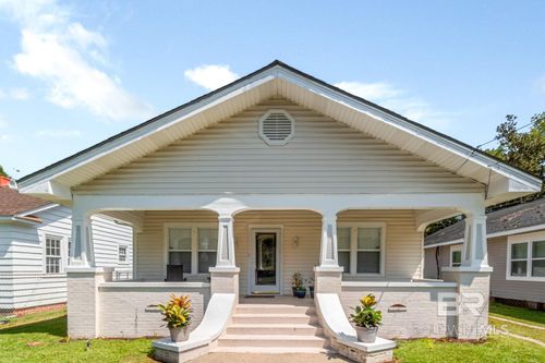 653 Cherokee St, Mobile, AL, 36606-1239 | Card Image