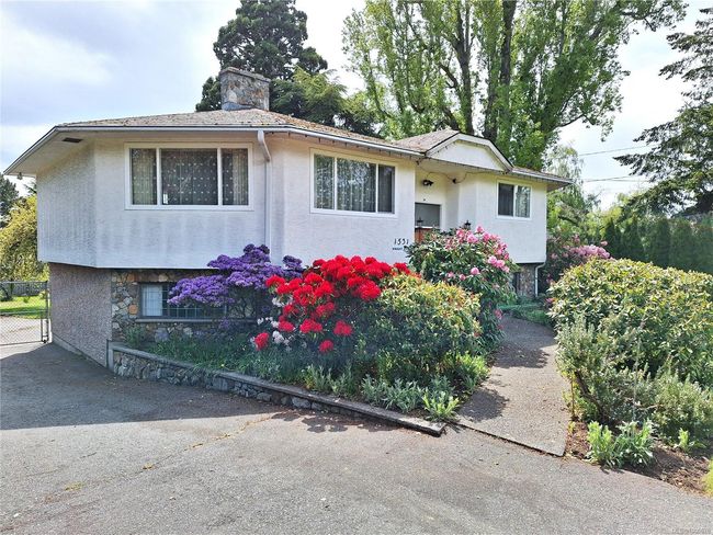 1531 Knight Ave, House other with 5 bedrooms, 3 bathrooms and 2 parking in Saanich BC | Image 25