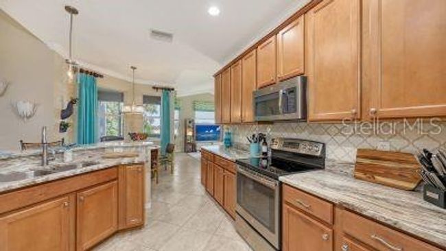 872 Clear Lake Dr, House other with 3 bedrooms, 2 bathrooms and null parking in ENGLEWOOD FL | Image 17