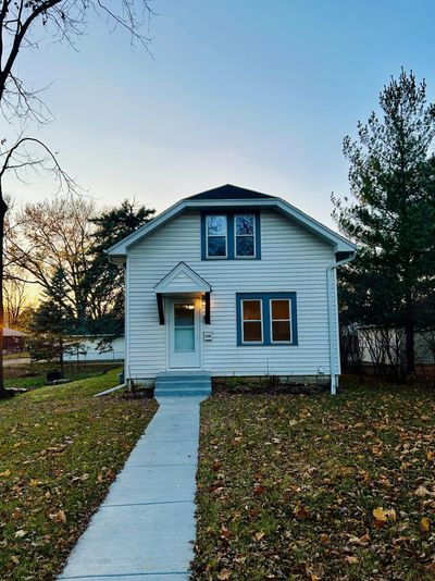 316 Madison Avenue S, House other with 2 bedrooms, 1 bathrooms and null parking in Edina MN | Image 1