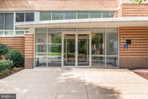 apt-125-355 I St Sw, WASHINGTON, DC, 20024-4248 | Card Image
