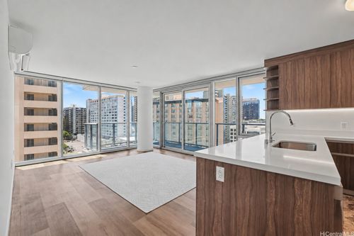 811r-1500 Rycroft St, Honolulu, HI, 96814 | Card Image
