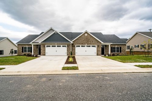 252 Freemont Cir, BROADWAY, VA, 22815-9607 | Card Image