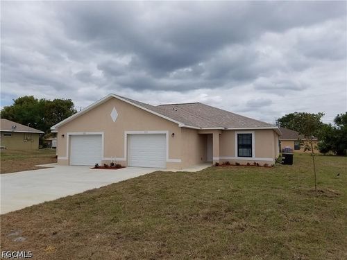 22 Se 24th Ave, Cape Coral, FL, 33990-1461 | Card Image
