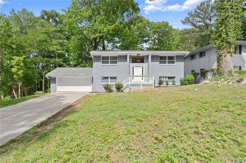 495 Larchmont Cir Nw, ATLANTA, GA, 30318-7113 | Card Image